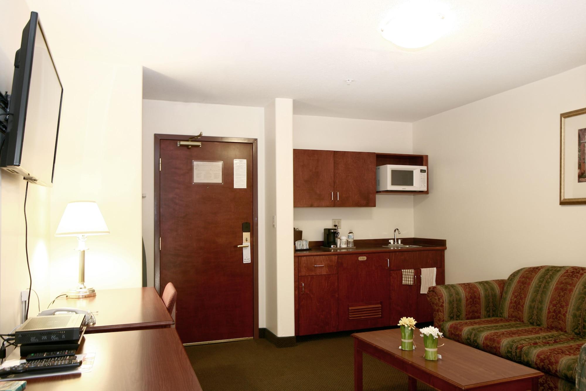 Foxwood Inn & Suites Drayton Valley Esterno foto