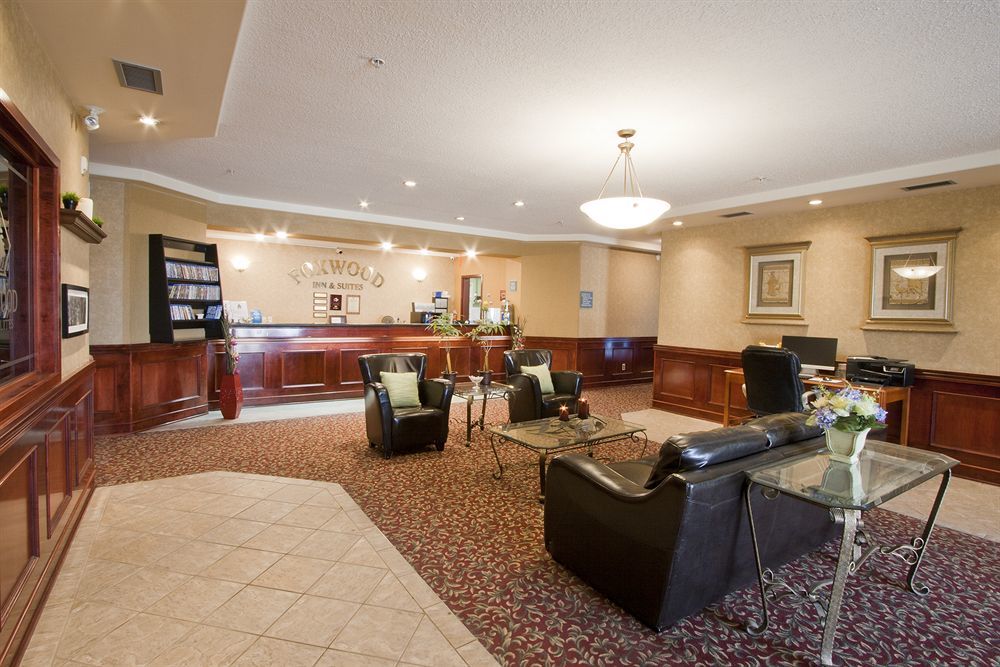 Foxwood Inn & Suites Drayton Valley Esterno foto